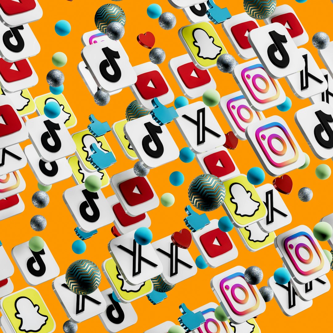 YouTube y X: portales hacia apps que desnudan con IA